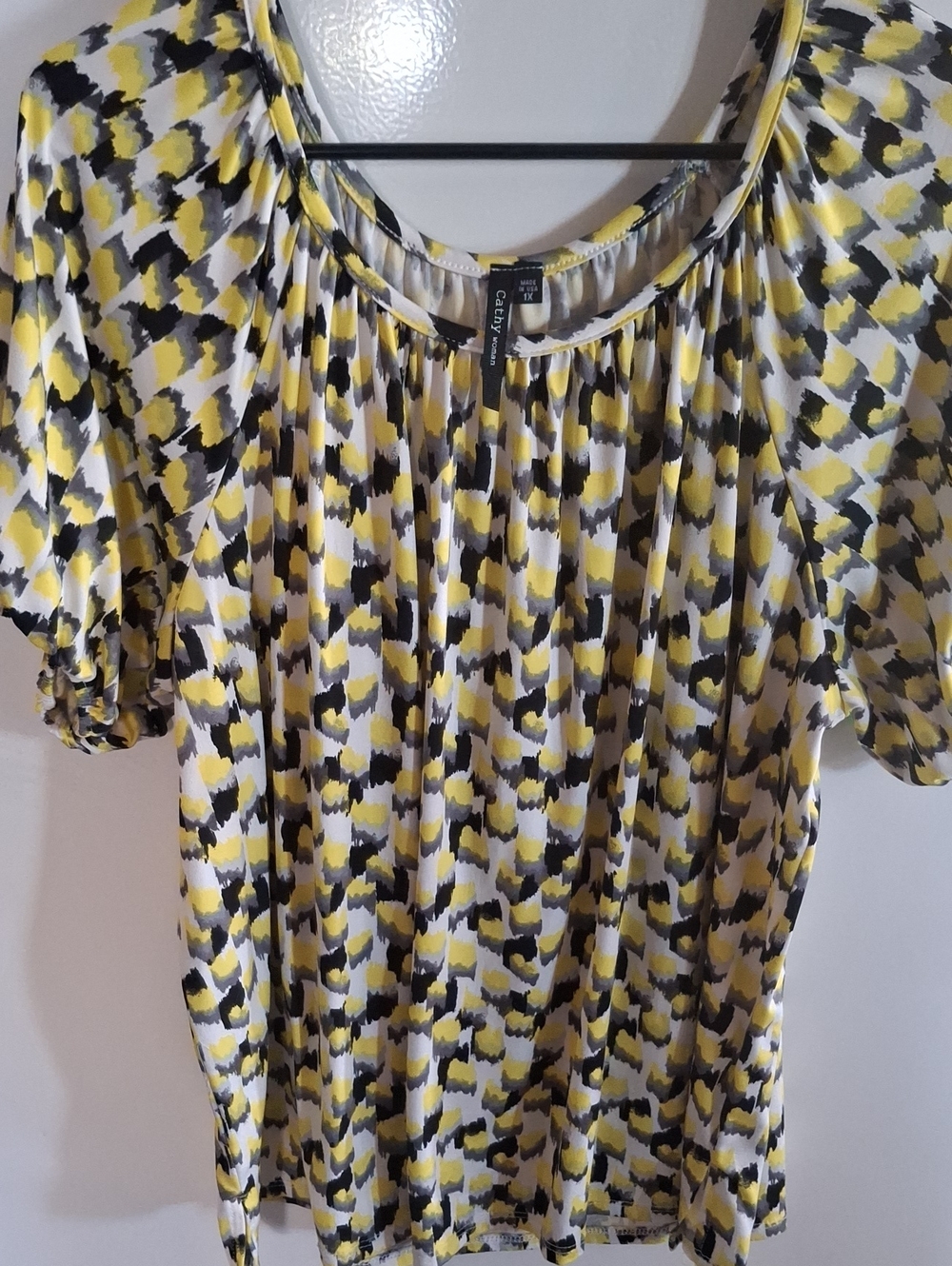 Chico's Yellow Black White Abstract Print Short-Sleeve Blouse